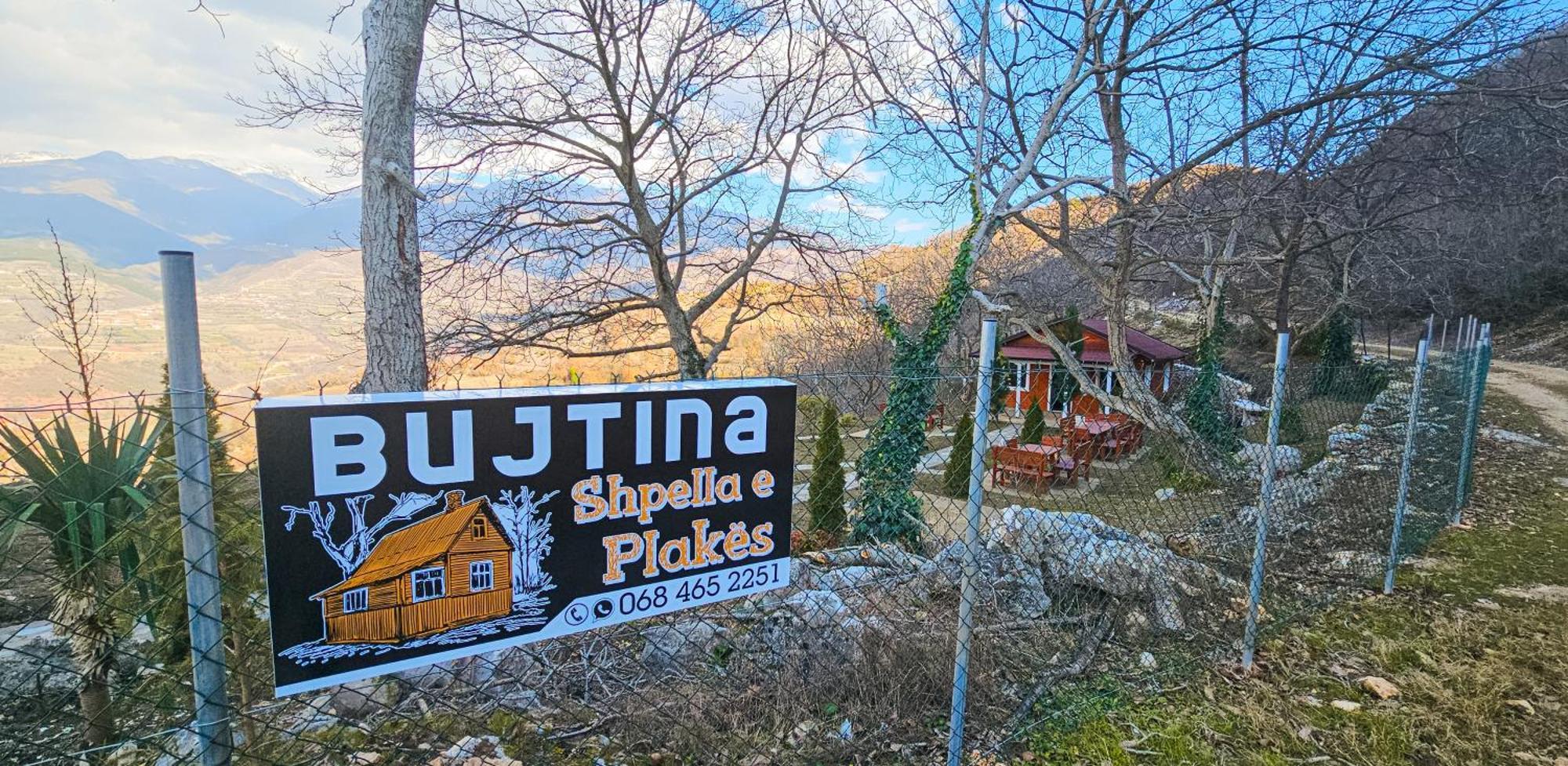 Pensjonat Bujtina Shpella E Plakes Cercan